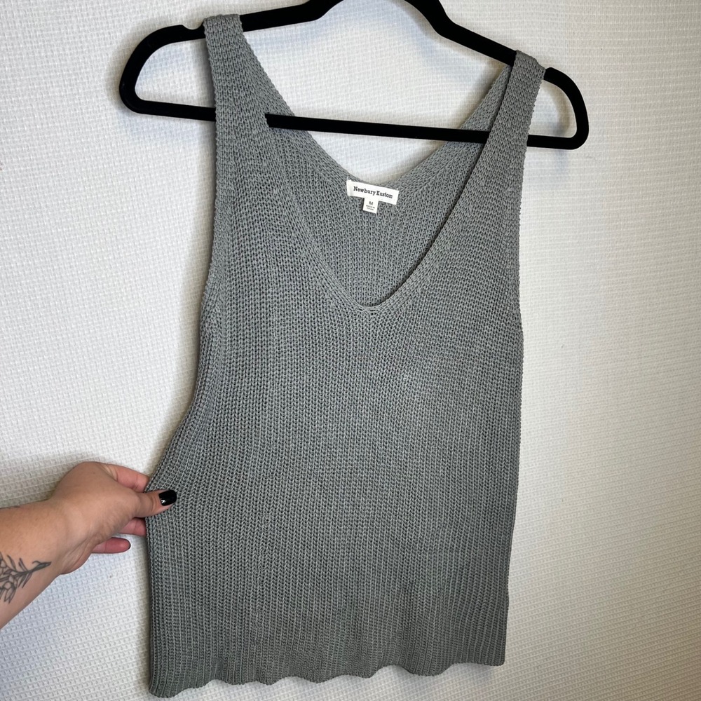 Newbury Kustom Women Sage Grey V-Neck Knit Tank Top Sleeveless Sweater